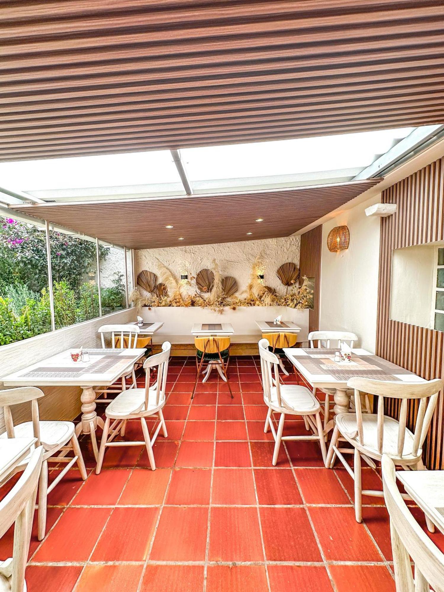 Hotel Posada De Santa Elena トゥンハ エクステリア 写真