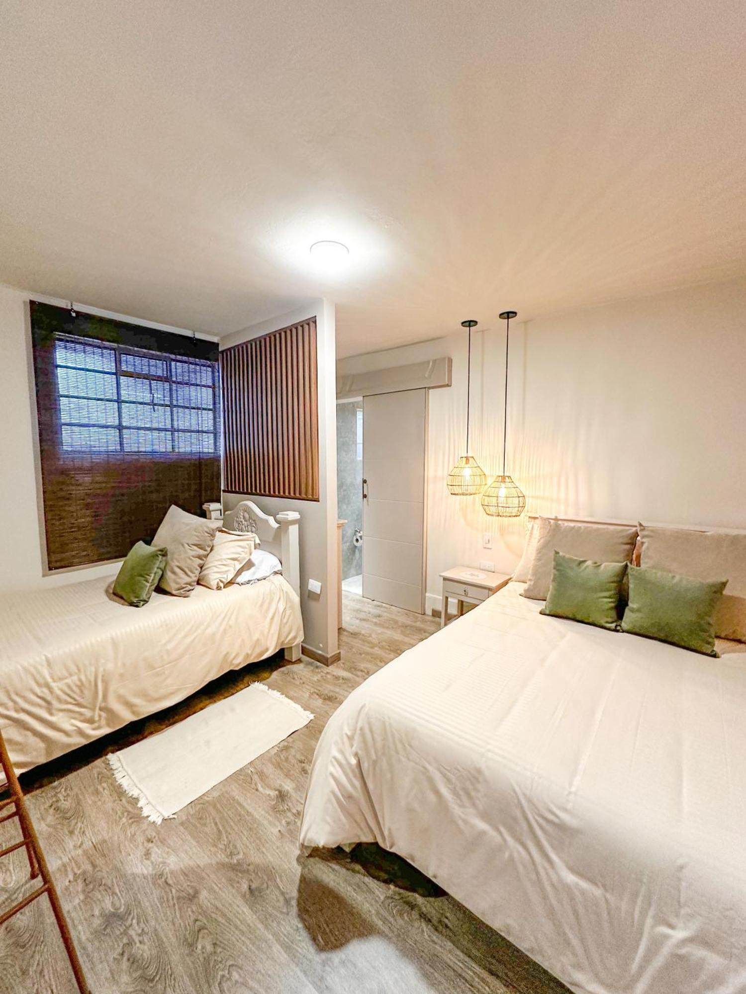 Hotel Posada De Santa Elena トゥンハ エクステリア 写真
