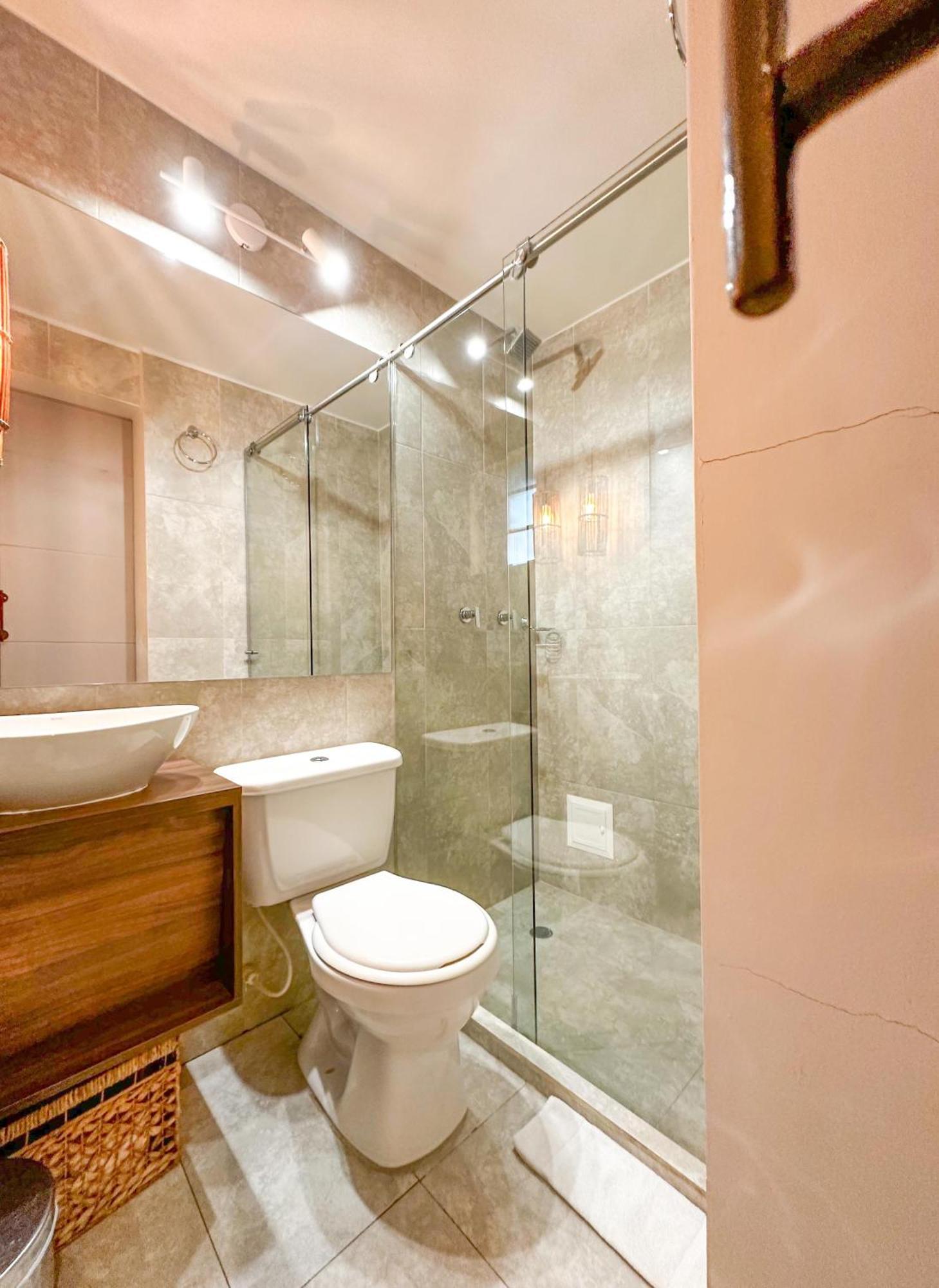 Hotel Posada De Santa Elena トゥンハ エクステリア 写真
